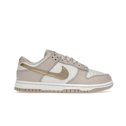 NIKE DUNK LOW GOLD SWOOSH (W)